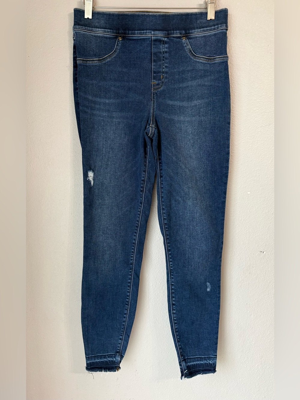 Spanx Dark Blue Women's Stretch Skinny Jeggings Size Medium Slight Distressing